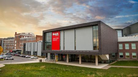 DU HỌC CANADA - TRƯỜNG BROCK UNIVERSITY
